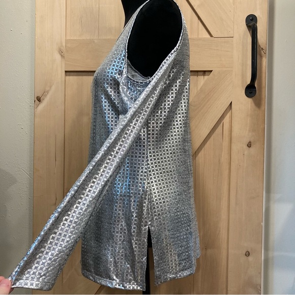 NWT Michael Kors Silver Metallic Silver Long Sleeve Cold Shoulder Pullover Top M - Picture 5 of 13